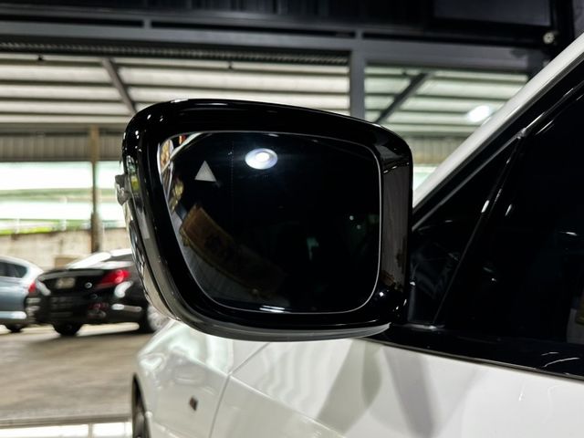 BMW/ 寶馬 320i M Sport  第15張相片