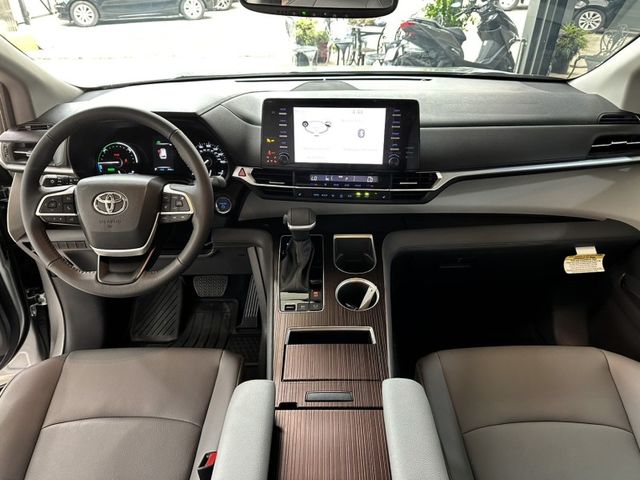 Toyota Sienna  第9張相片