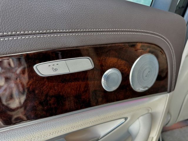 Mercedes-Benz/賓士 E-CLASS  第1張相片