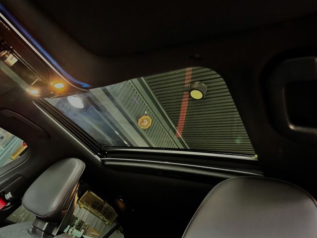 Mercedes-Benz/賓士 C43  第12張相片