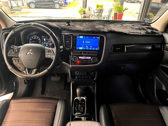 Mitsubishi Outlander  第8張相片