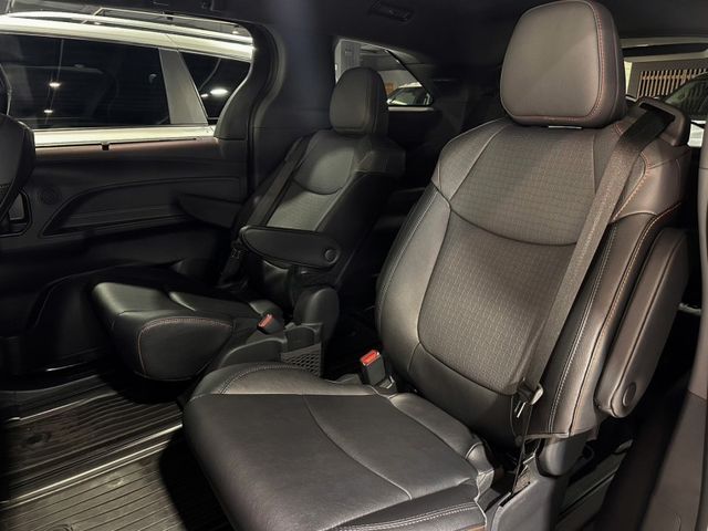 Toyota Sienna  第7張相片