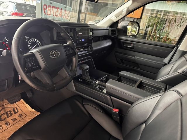 Toyota TUNDRA  第6張相片