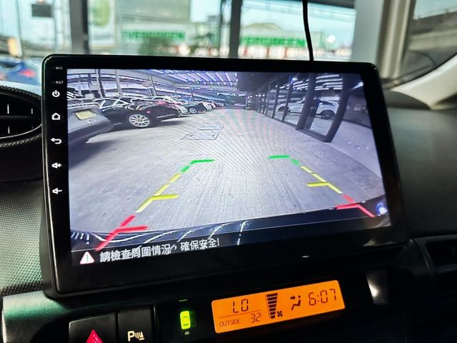 Toyota Wish  第2張相片