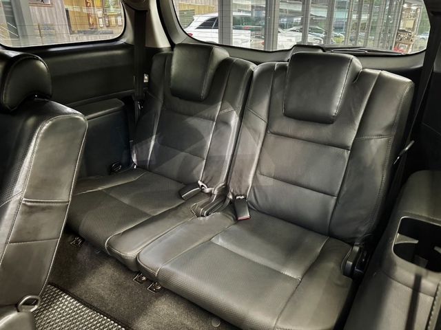 Toyota Wish  第8張相片