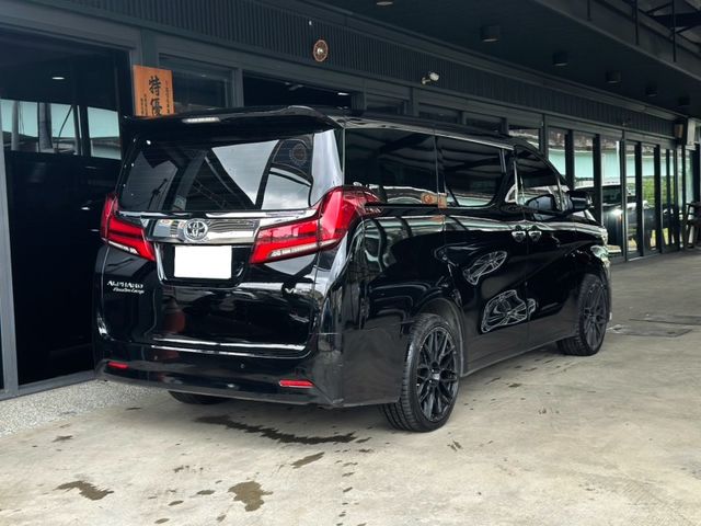 Toyota ALPHARD  第2張相片