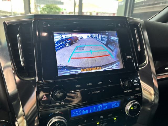 Toyota ALPHARD  第7張相片