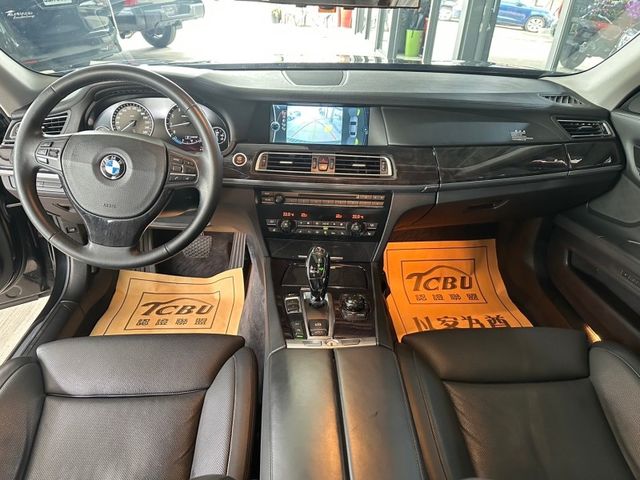 BMW/ 寶馬 750Li  第5張相片