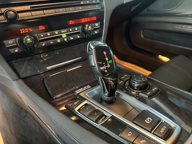 BMW/ 寶馬 750Li  第8張相片