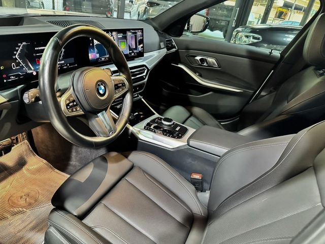 BMW/ 寶馬 320i M Sport  第3張相片
