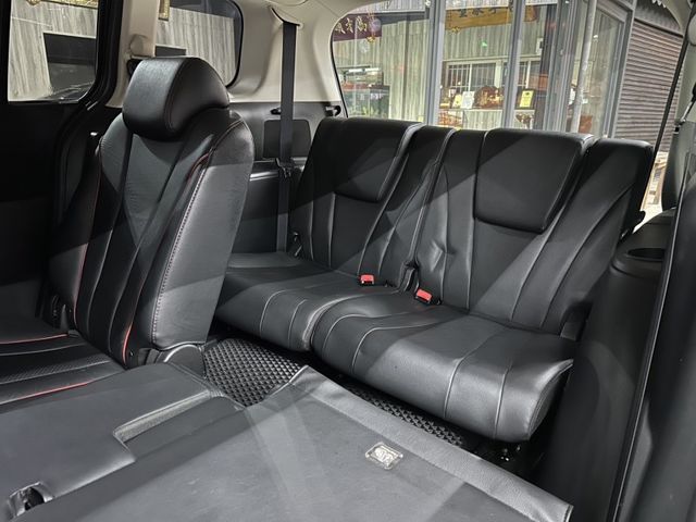 Mazda Mazda5  第6張相片
