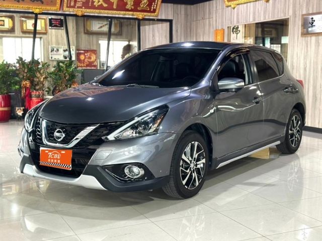 Nissan Tiida  第1張相片