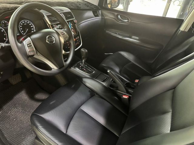 Nissan Tiida  第3張相片