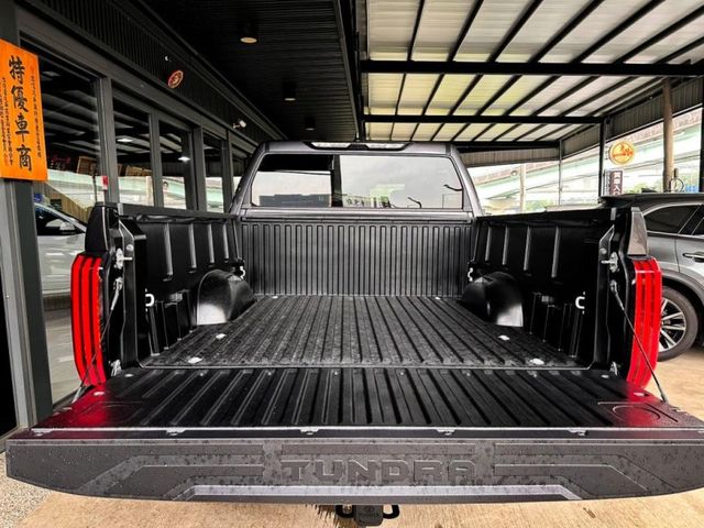 Toyota TUNDRA  第9張相片