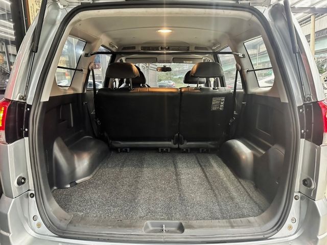 Mitsubishi Zinger  第8張相片