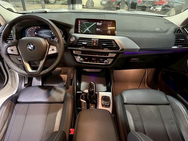BMW/ 寶馬 X4 SERIES  第5張相片