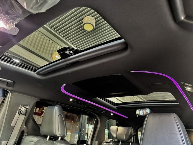 Toyota ALPHARD  第8張相片