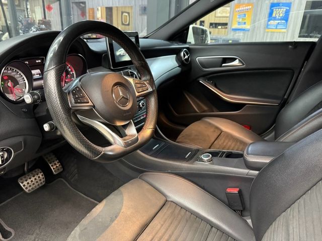 Mercedes-Benz/賓士 CLA250  第3張相片