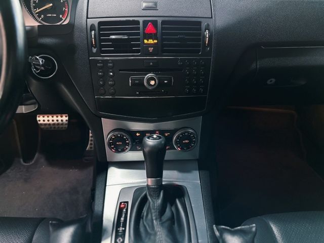 Mercedes-Benz/賓士 C300  第6張相片