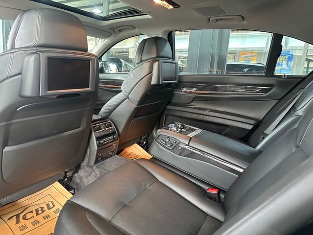BMW/ 寶馬 750Li  第4張相片