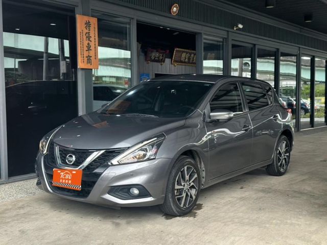 Nissan Tiida  第1張相片