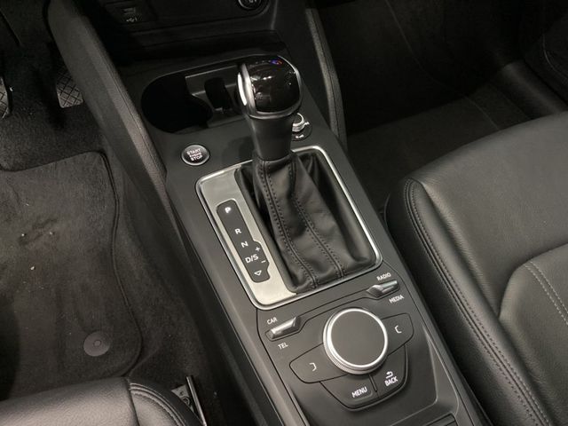 35 TFSI Premium版 / 原廠保固中  第8張相片