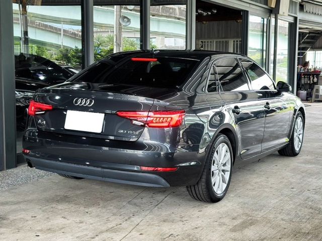 Audi A4  第2張相片