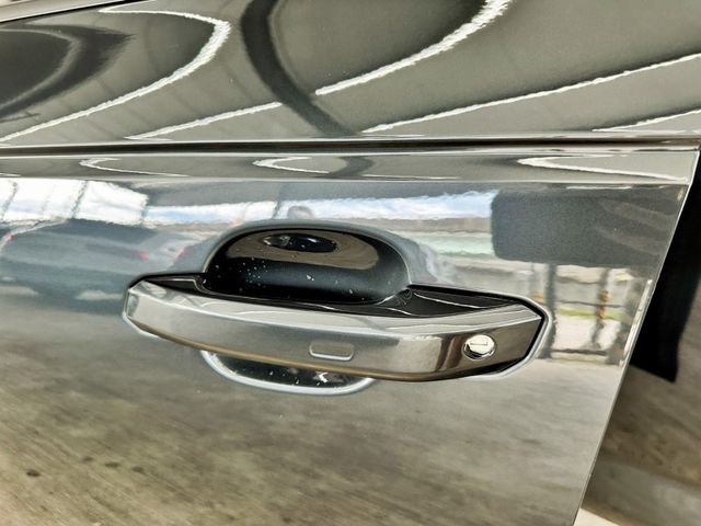 Audi A4  第9張相片