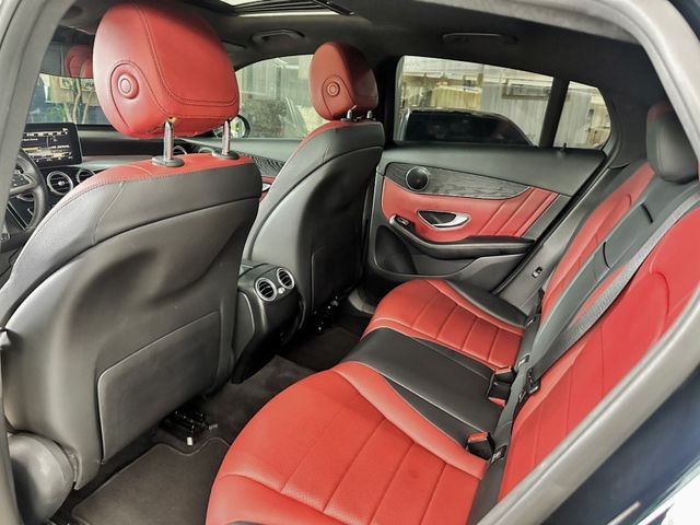 Mercedes-Benz/賓士 GLC300  第2張相片