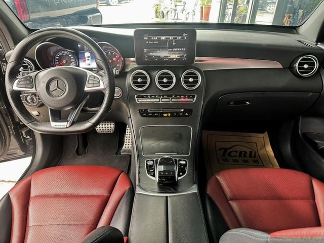 Mercedes-Benz/賓士 GLC300  第5張相片