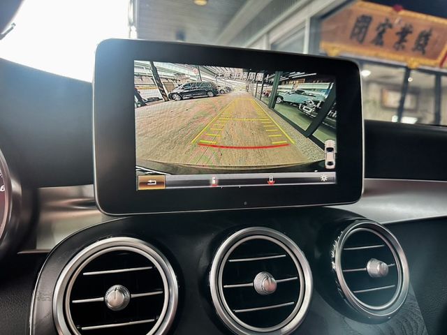 Mercedes-Benz/賓士 GLC300  第7張相片