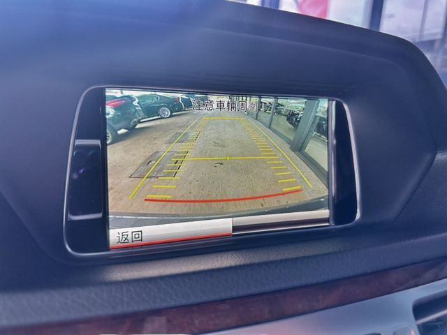 Mercedes-Benz/賓士 E-CLASS  第6張相片