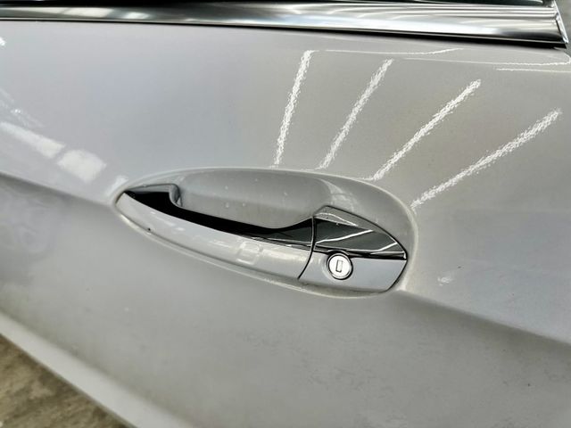 Mercedes-Benz/賓士 E-CLASS  第8張相片