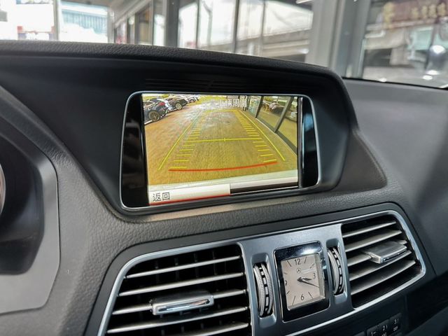 Mercedes-Benz/賓士 E-CLASS  第9張相片