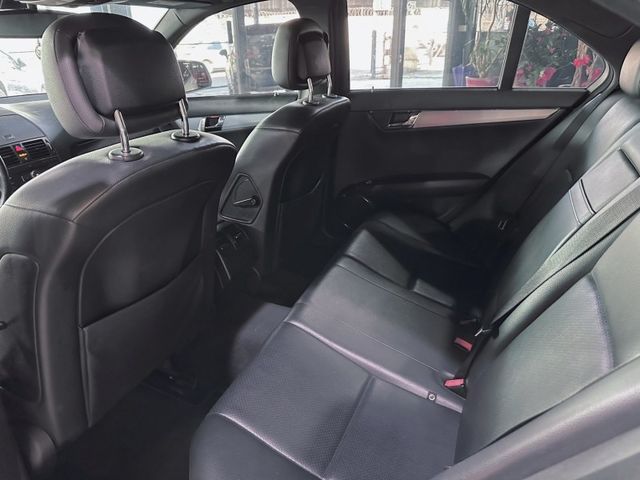 Mercedes-Benz/賓士 C300  第3張相片