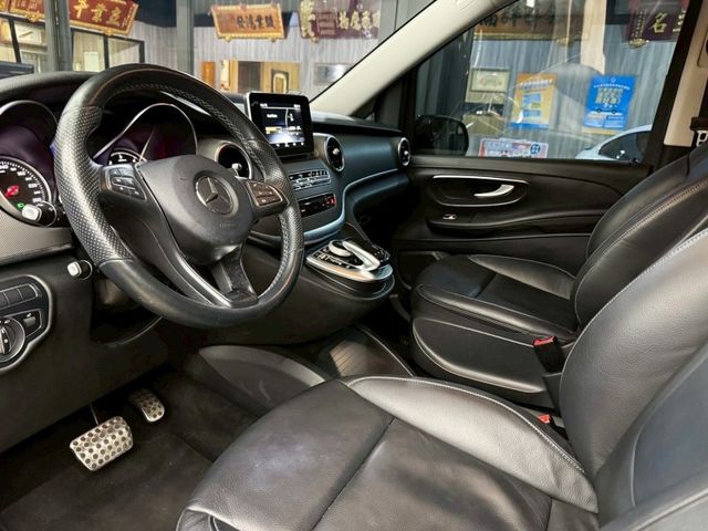 Mercedes-Benz/賓士 V250d  第1張相片