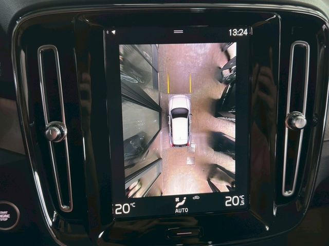 Volvo XC40  第6張相片