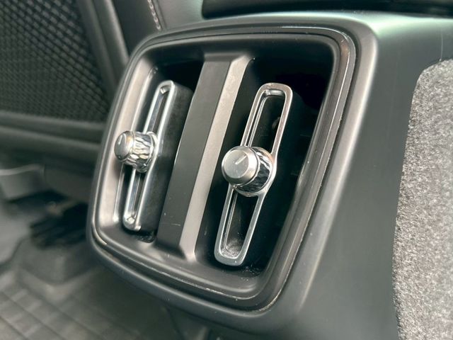 Volvo XC40  第8張相片
