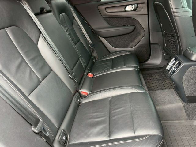 Volvo XC40  第10張相片