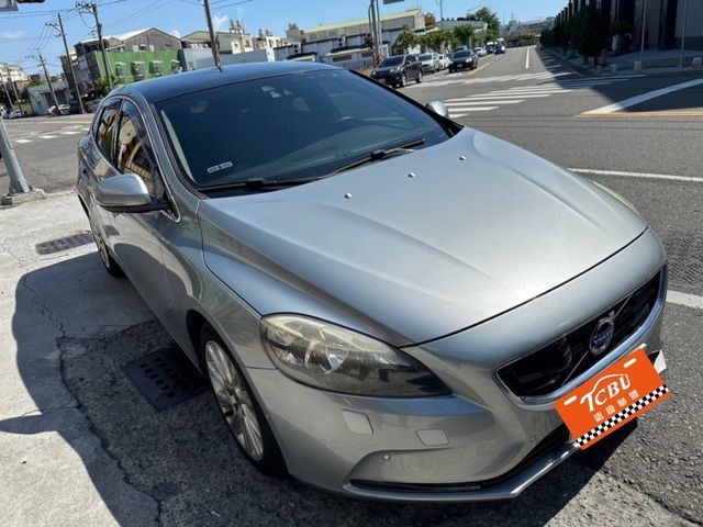 Volvo V40  第1張相片