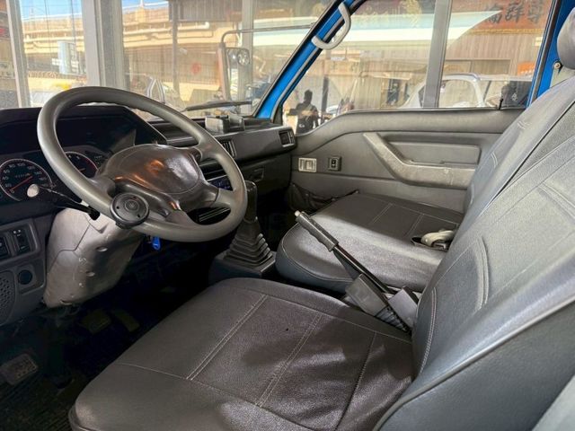 Mitsubishi Delica  第3張相片