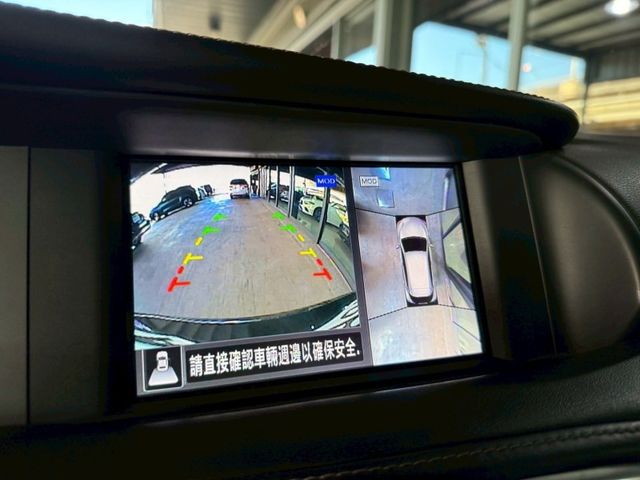 Infiniti Q30  第5張相片