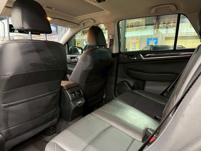 Subaru Outback  第11張相片