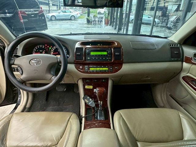 2.0 電動天窗/駕駛座電動座椅/光感應頭燈  第3張相片