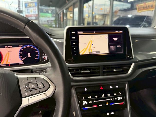 Volkswagen 福斯 T-Roc  第6張相片