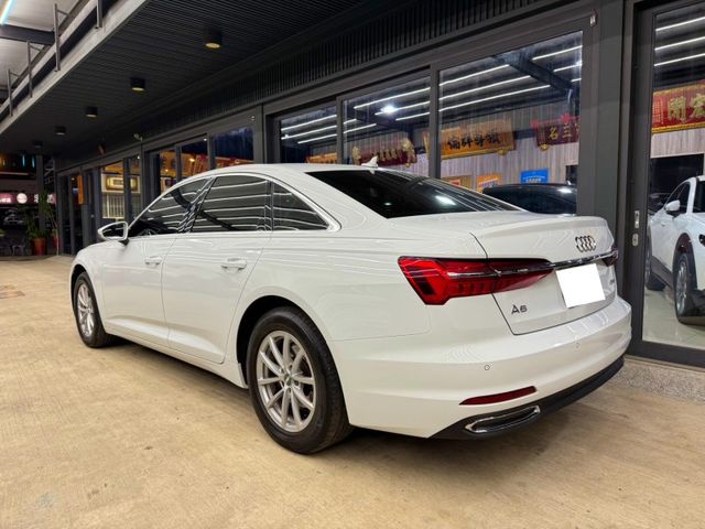 Audi A6  第6張相片