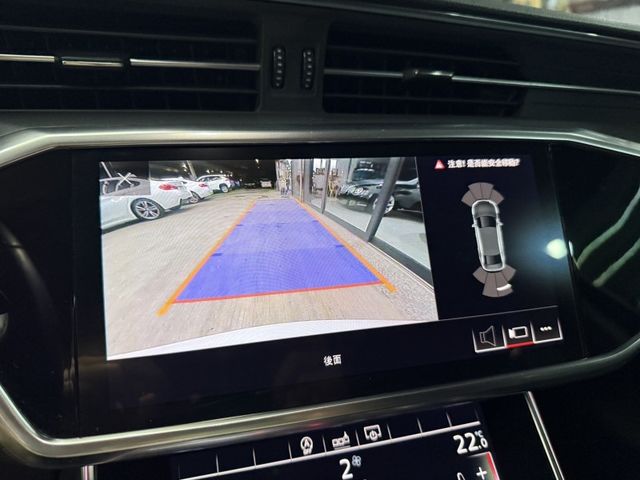 Audi A6  第14張相片