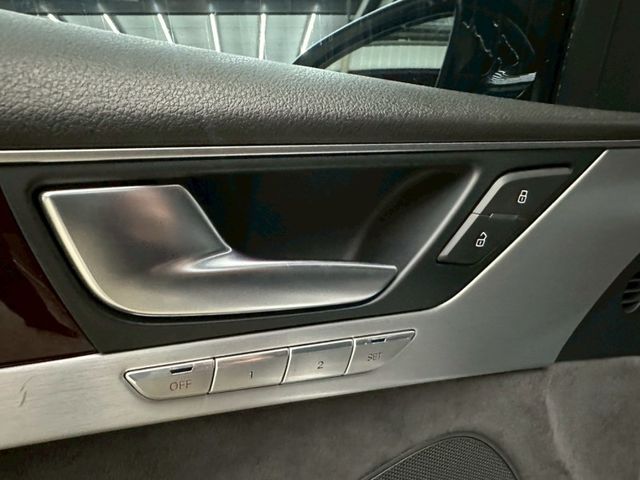 Audi A8  第10張相片