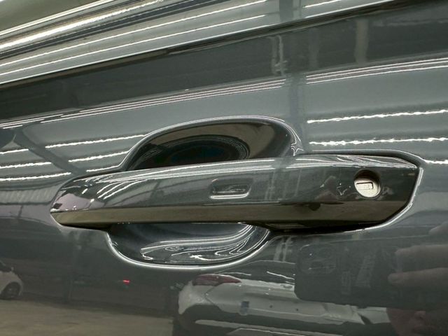 SB 40TQ 全景天窗 / ACC跟車 / 置中 / 環景 / Car Play / 原廠保固至2028年  第7張相片