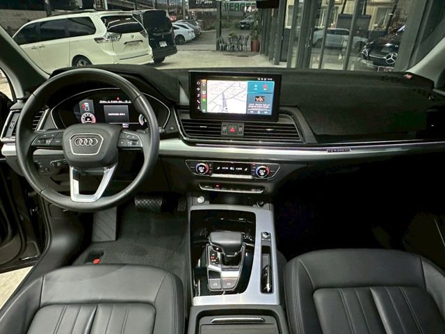 SB 40TQ 全景天窗 / ACC跟車 / 置中 / 環景 / Car Play / 原廠保固至2028年  第8張相片